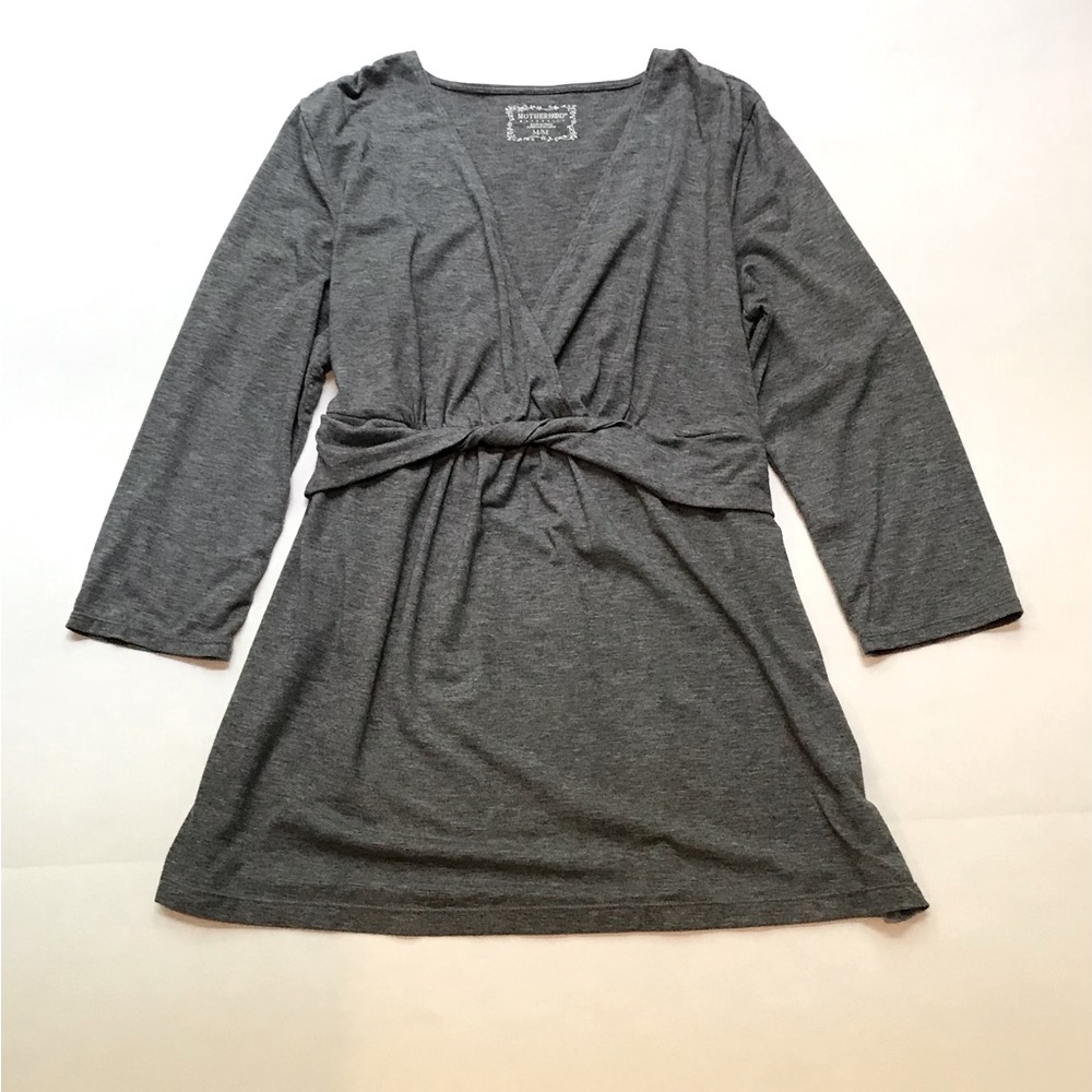 Motherhood Maternity Size Medium Heather Gray Twist Front Top